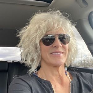 Meet your Posher, Christine